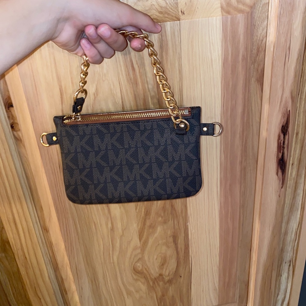 Michal Kors Belt bag